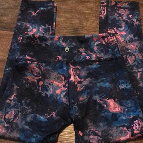 LULULEMON LEGGINGS - Picture 4 of 6